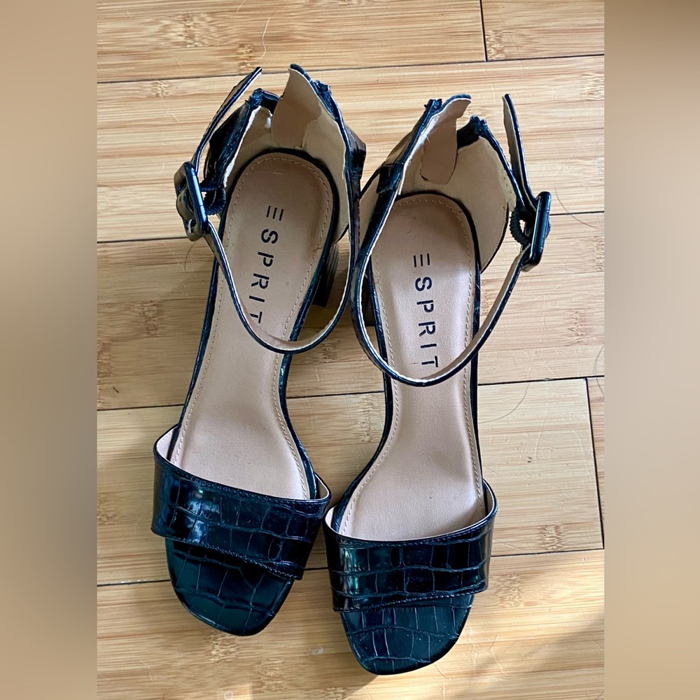ESPRIT Black Sandals size 7.5M 2.5- 3inch heels - Picture 6 of 11